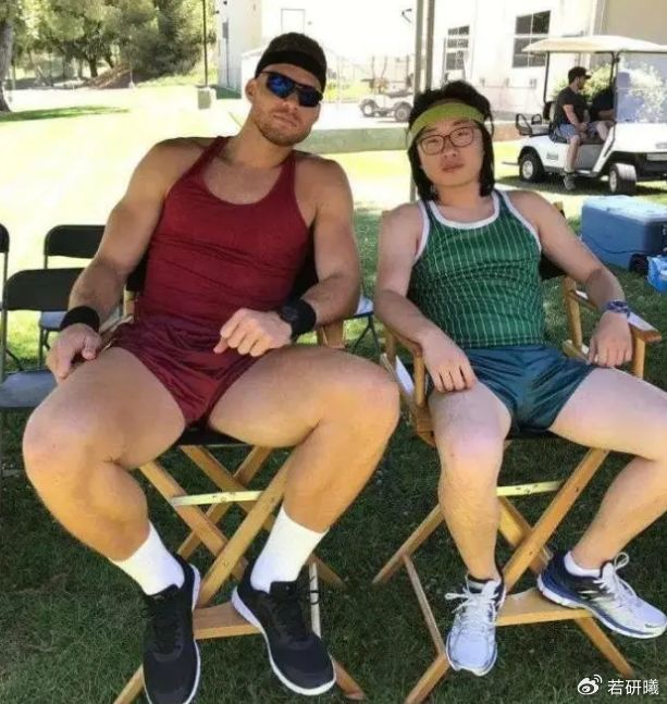 为何说普通人打不了NBA？看完这8张照片，你就有答案了|斯蒂芬·库里|奥尼尔|格里芬|凯文·杜兰特|金州勇士队_新浪体育_新浪新闻